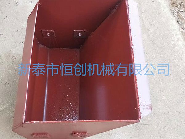 鏈運(yùn)機(jī)料斗